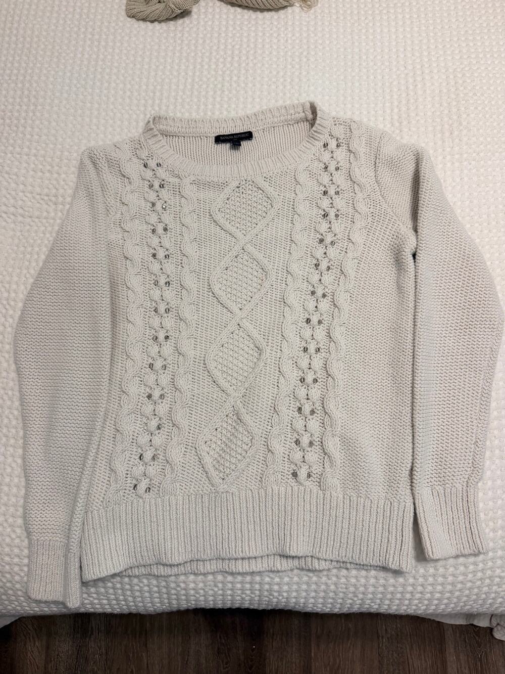 Banana Republic cable knit crewneck sweater - Medium